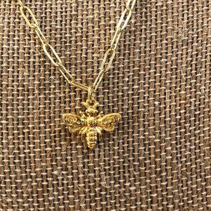 Bee necklace/ Gold filled/ paper clip chain